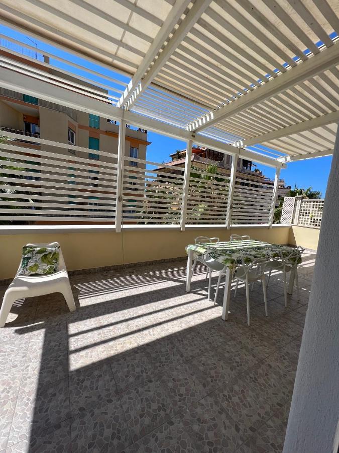 לידו די אוסטיה Rome, Beautiful Apartment In A Vintage Building מראה חיצוני תמונה