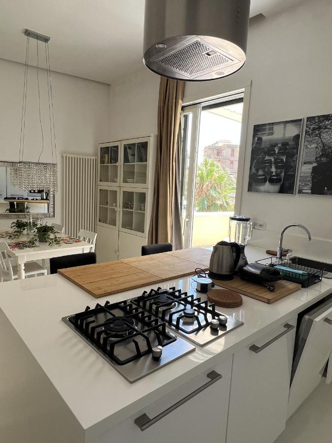 לידו די אוסטיה Rome, Beautiful Apartment In A Vintage Building מראה חיצוני תמונה