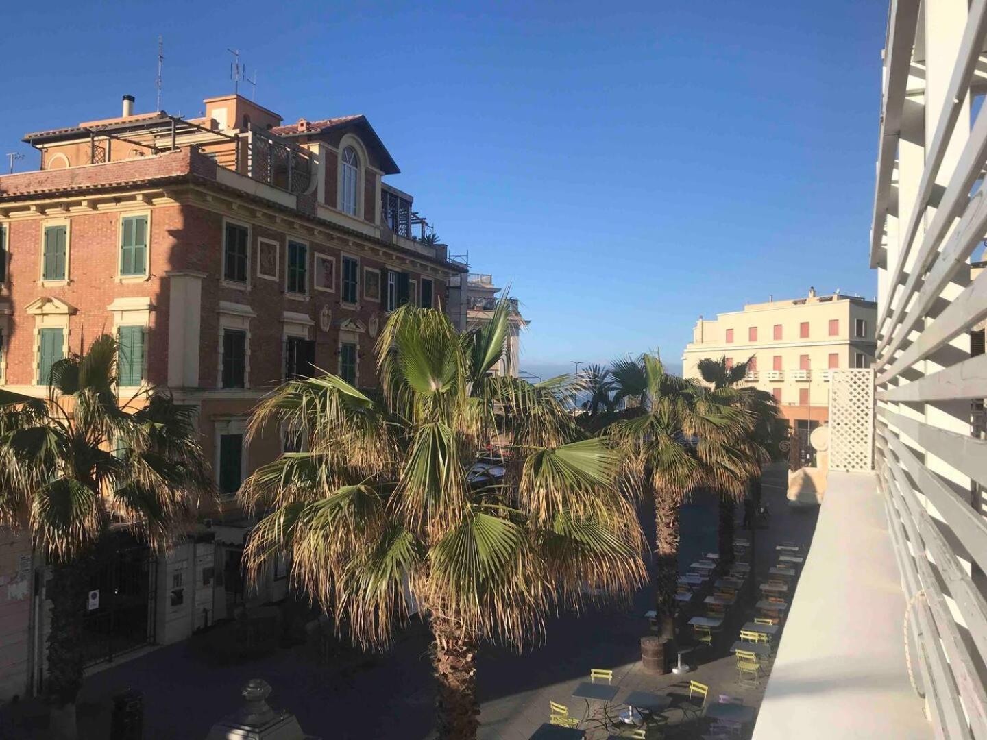 לידו די אוסטיה Rome, Beautiful Apartment In A Vintage Building מראה חיצוני תמונה