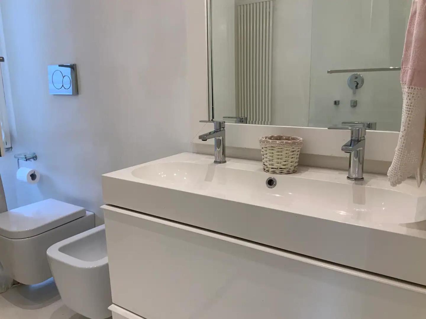 לידו די אוסטיה Rome, Beautiful Apartment In A Vintage Building מראה חיצוני תמונה