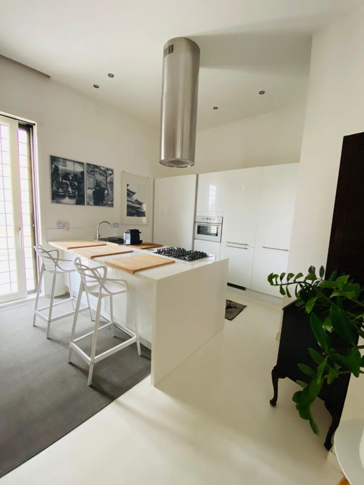לידו די אוסטיה Rome, Beautiful Apartment In A Vintage Building מראה חיצוני תמונה